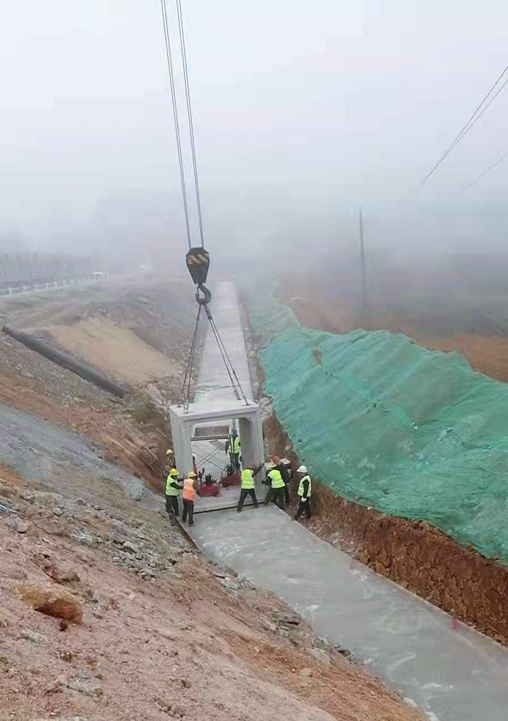 中鐵(tiě)北(běi)京局雙龍新區(qū)電(diàn)力管廊項目